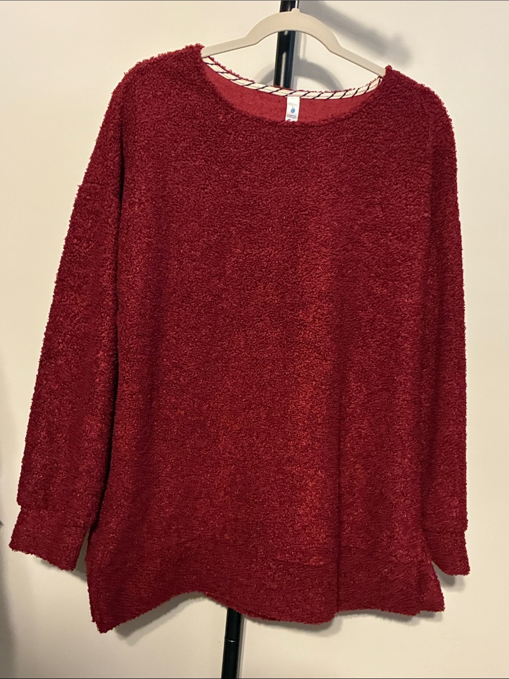 New! Paisley Grace Oversized Burgundy Red Teddy Boucle Tunic Sweater Medium NWT